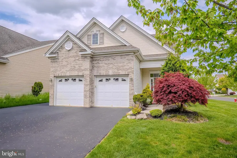 2 Diamond Spring Dr, Monroe, NJ 08831 - #2
