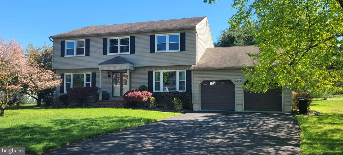14 Dov Place, Kendall Park, NJ 08824 - #1