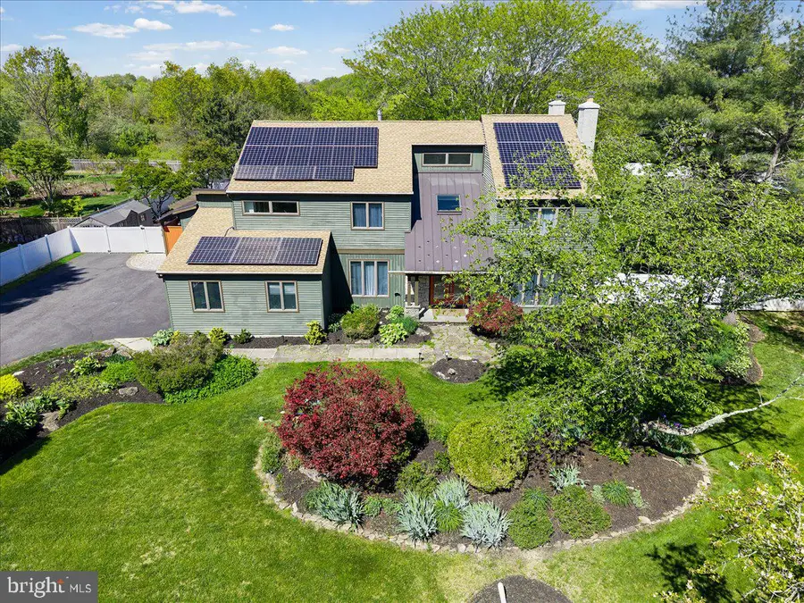 2 Pollak Court, Cranbury, NJ 08512 - #3