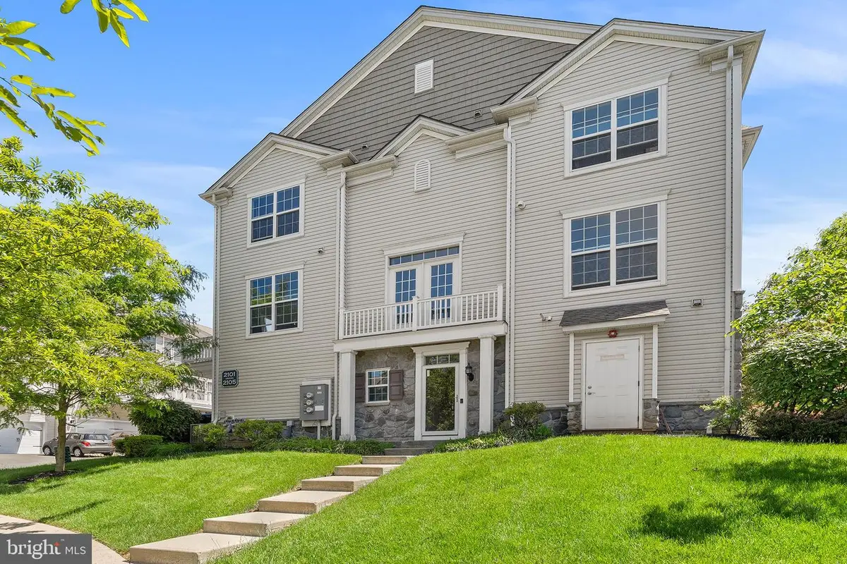 2105 Ethan Ln, Highland Park, NJ 08904 - #1