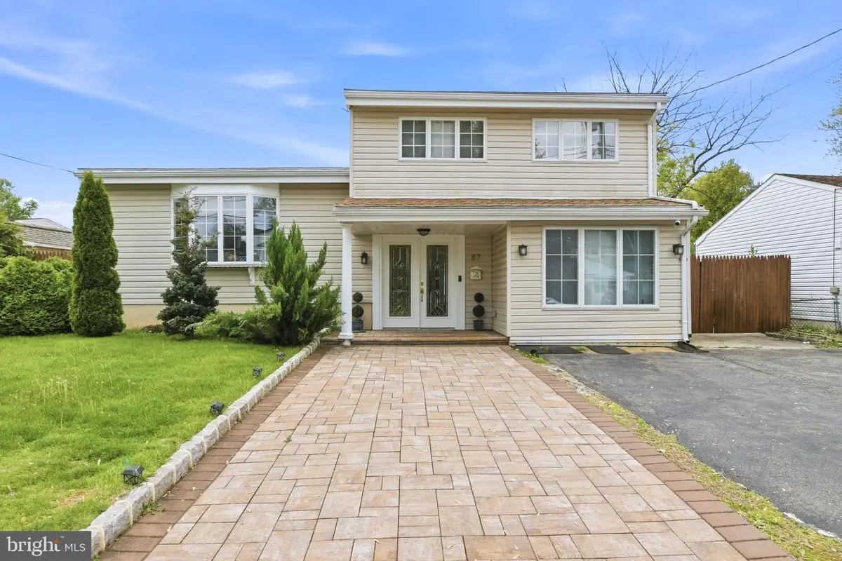 87 Woodview Dr, Old Bridge, NJ 08857 - #1