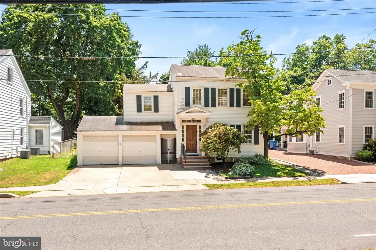 16 Station Rd, Cranbury, NJ 08512 - #1