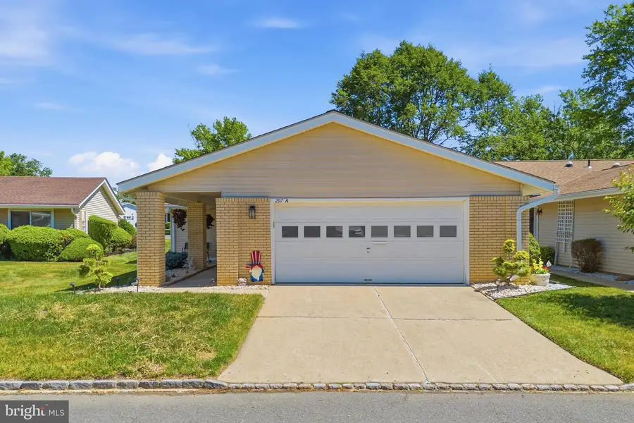 297-a Yardley Dr, Monroe, NJ 08831 - #2