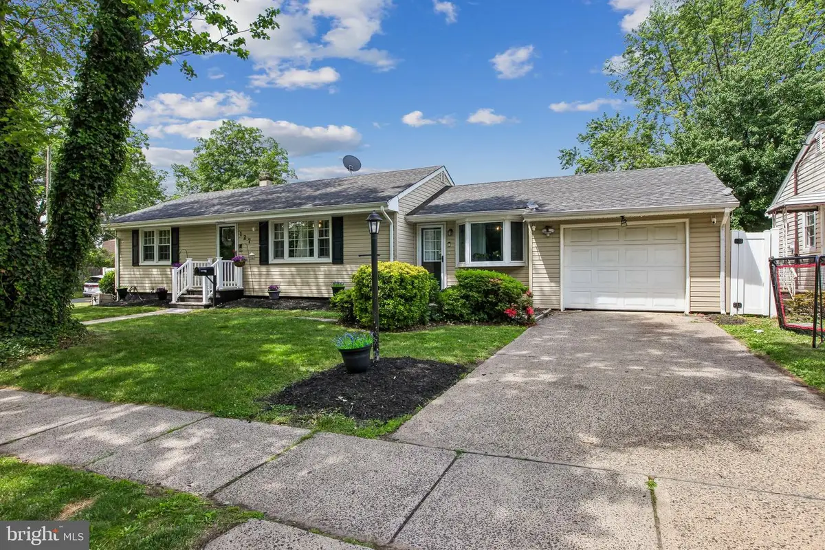 127 Poplar St, Fords, NJ 08863 - #1