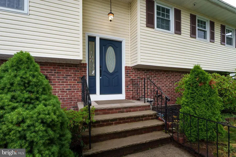 2025 Oak Tree Rd, Edison, NJ 08820 - #2