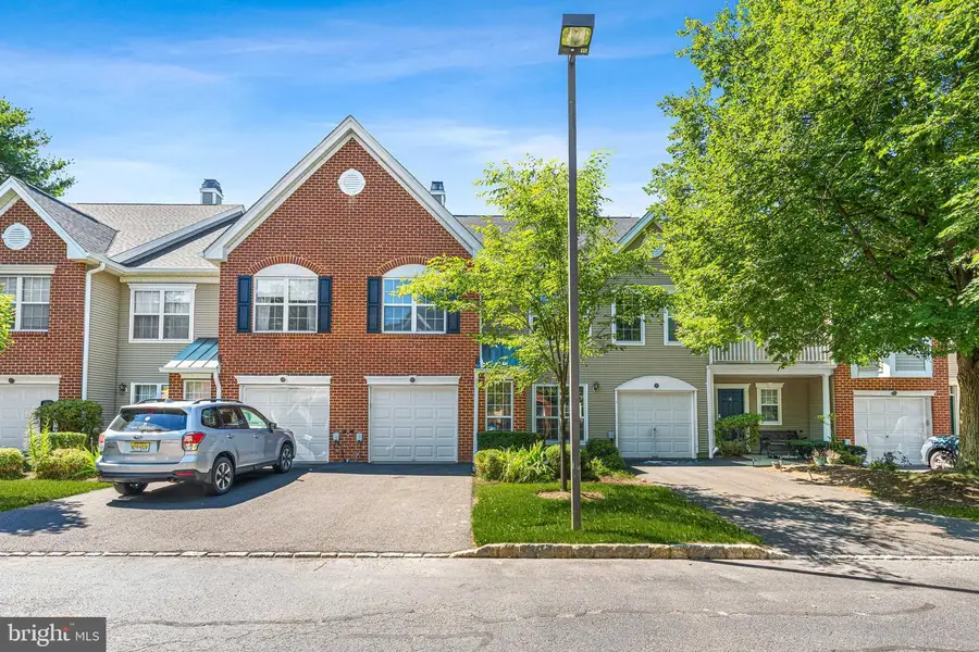 16 Lee Ct, Plainsboro, NJ 08536 - #3