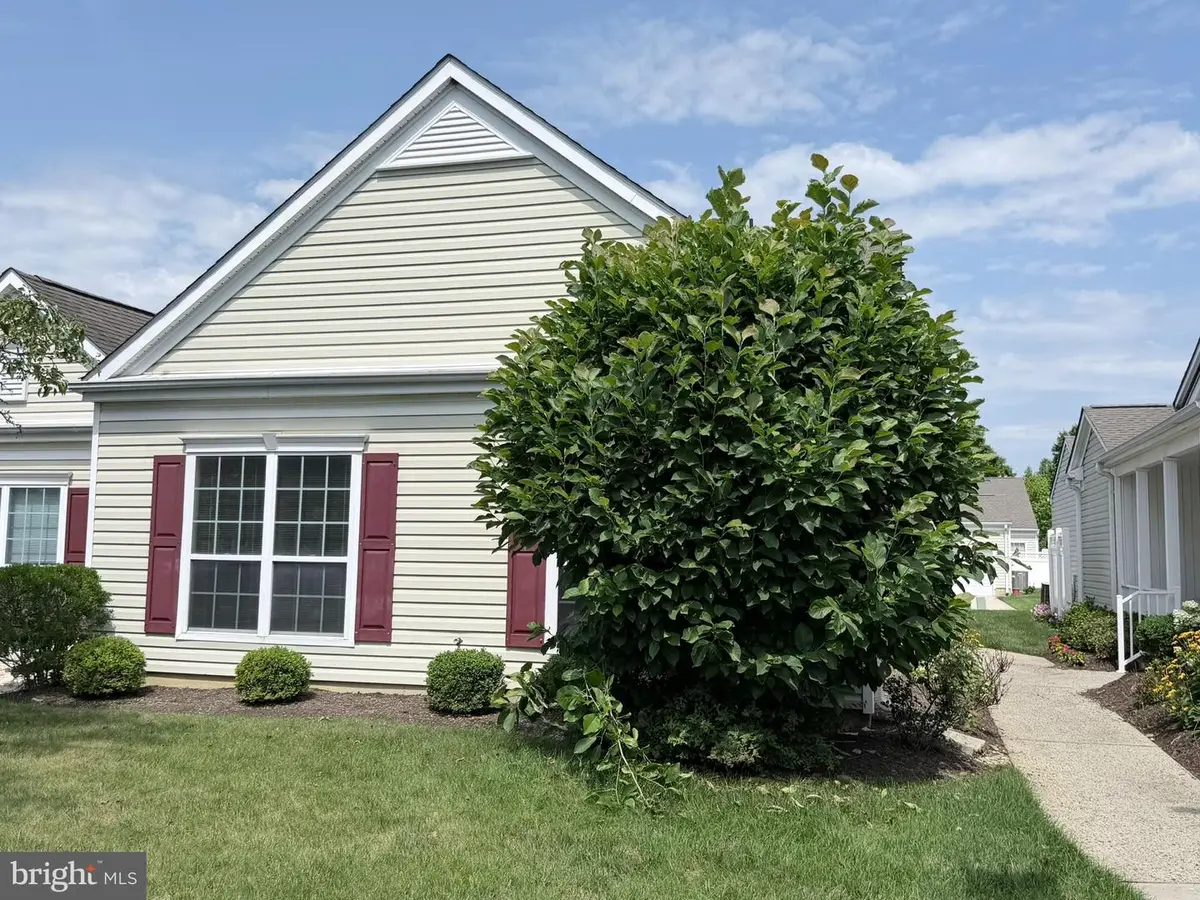 556 Harrier Dr, Monroe, NJ 08831 - #1