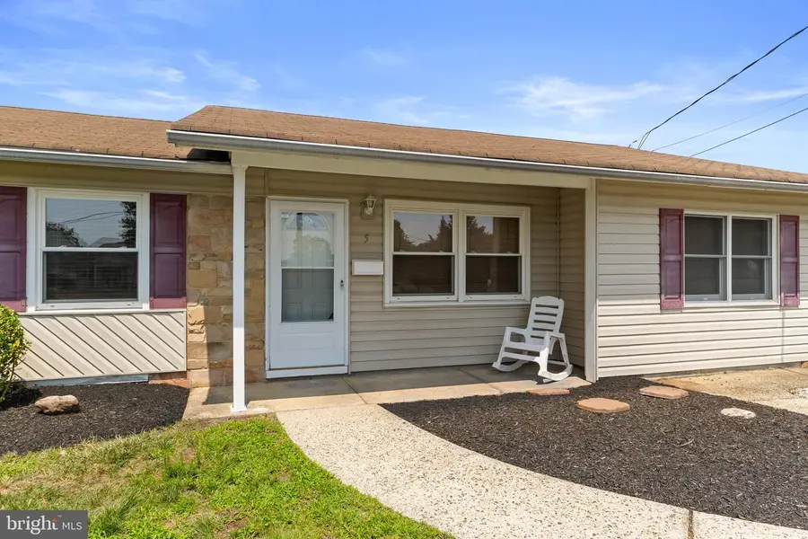 5 Forest Park Ter, Monroe, NJ 08831 - #2