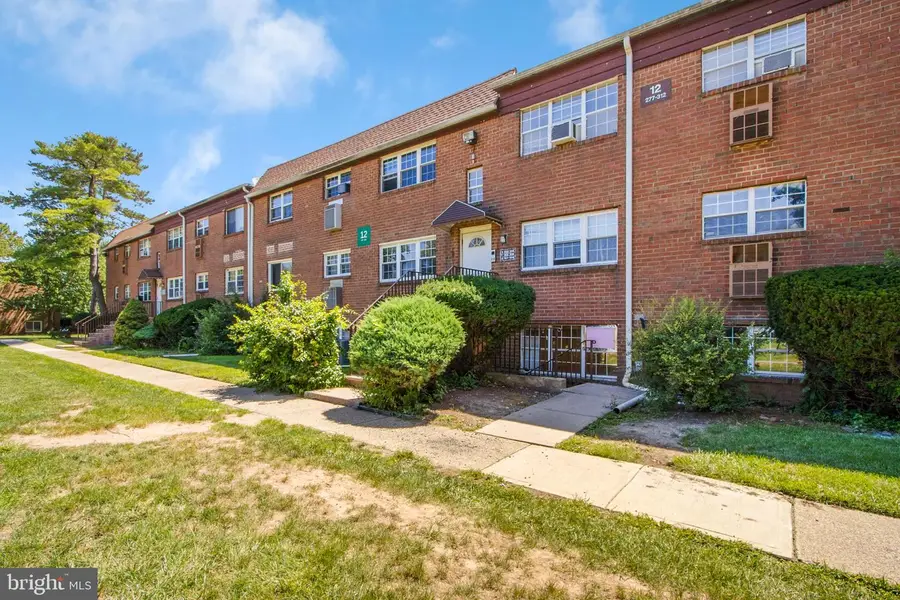 304 College Dr, Edison, NJ 08817 - #3