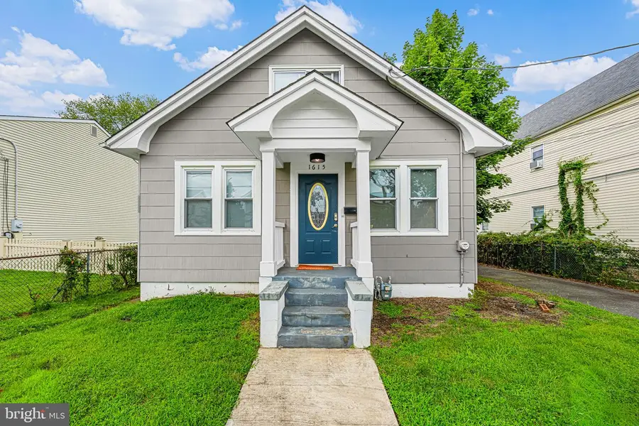 1615 Mabel St, Piscataway, NJ 08854 - #2