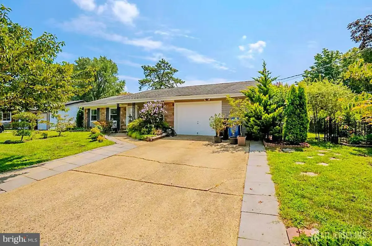 4 Hunterdon Ave, Monroe, NJ 08831 - #1