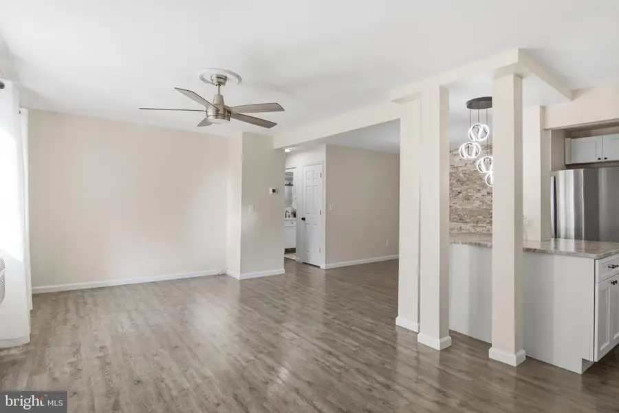 903 Cricket Ln, Woodbridge, NJ 07095 - #3