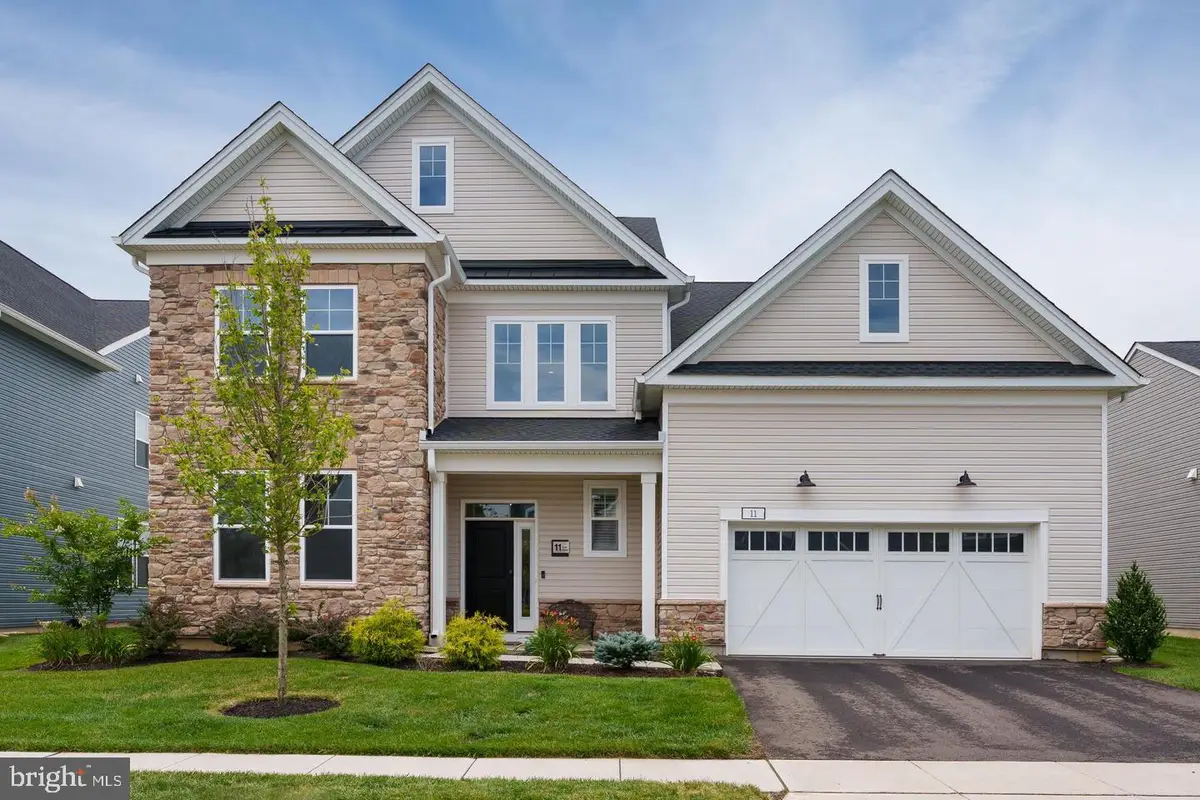 11 Cole Place, Cranbury, NJ 08512 - #1