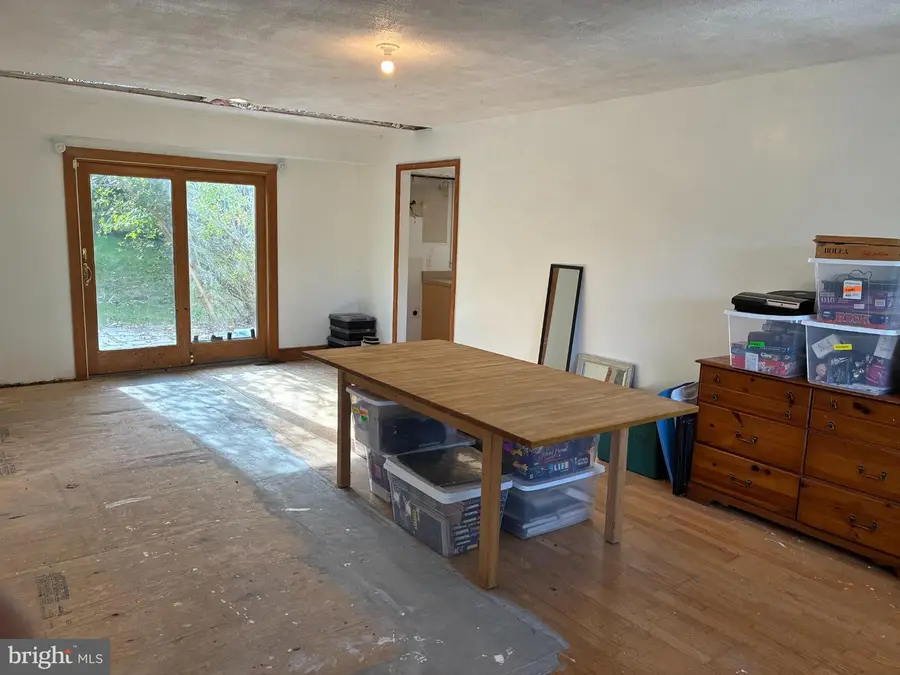 15 Allston Rd, Kendall Park, NJ 08824 - #2