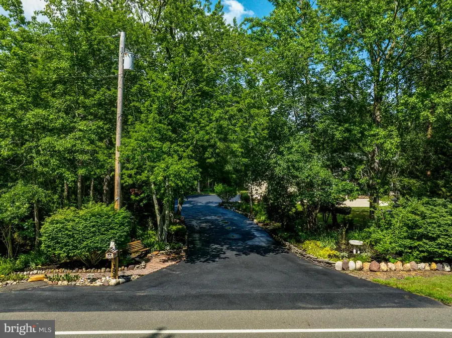 384 Hilliard Blvd, Manahawkin, NJ 08050 - Image #3