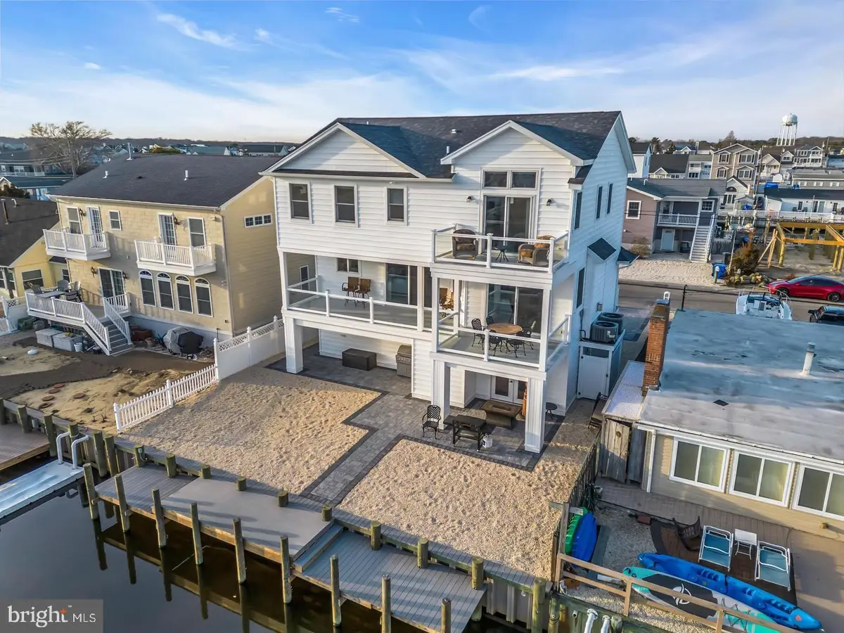 15 David Dr, Manahawkin, NJ 08050 - Image #1