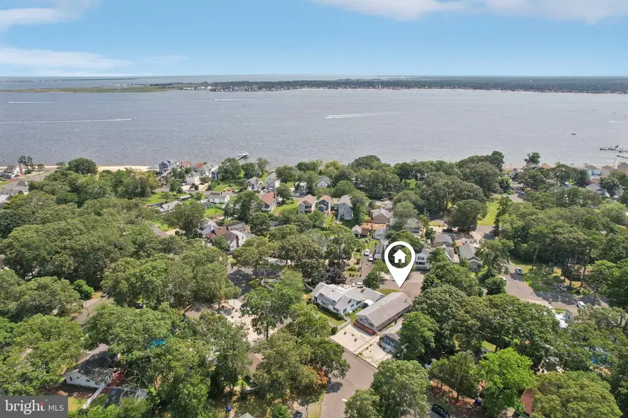 218 Swan Blvd, Toms River, NJ 08753 - Image #2