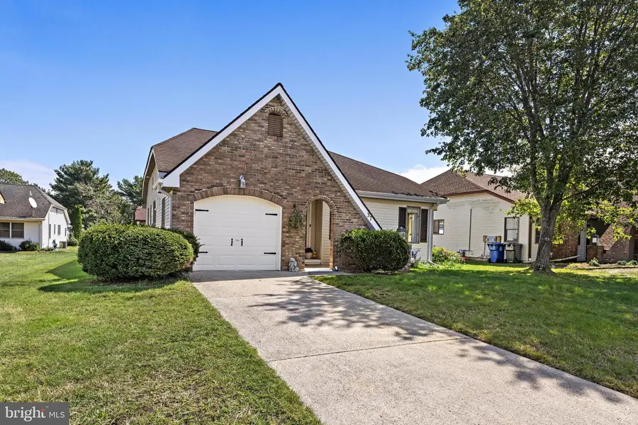 37 Fir Rd, Manahawkin, NJ 08050 - Image #2