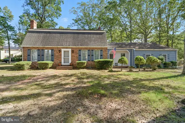 118 N Lakeshore Dr, MANAHAWKIN, NJ 08050