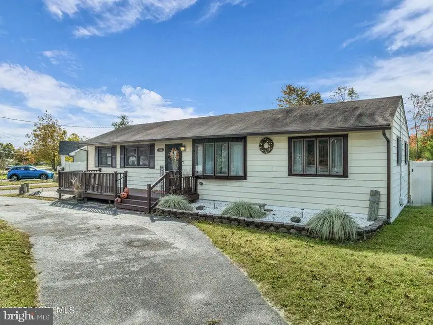 202 Orangewood Dr, Brick, NJ 08723 - Image #2