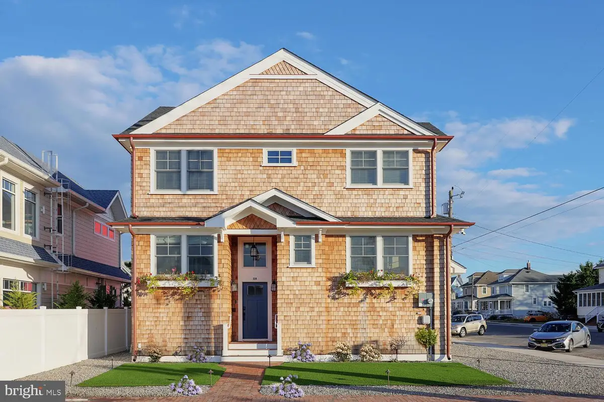 229 3rd St, Beach Haven, NJ 08008 - Image #1