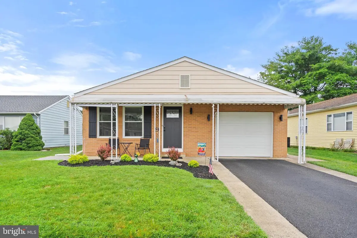 9 Zapata Ct, Toms River, NJ 08757 - Image #1