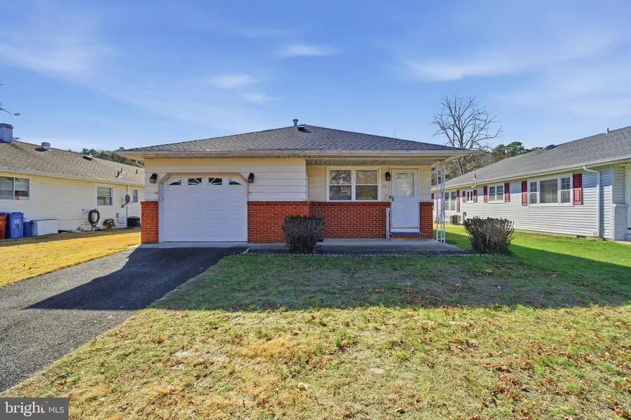31 Charlotteville Dr S S, Toms River, NJ 08757 - Image #2