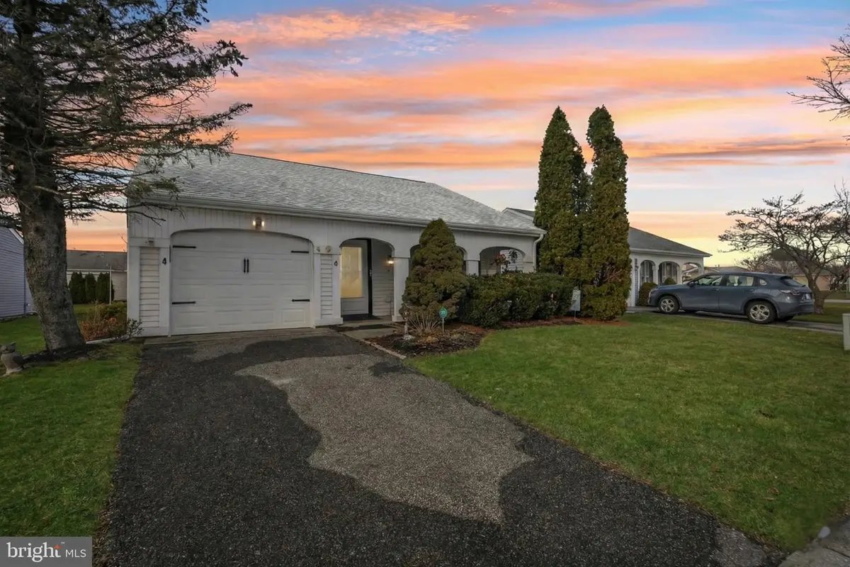 4 Harrogate La, Manchester Township, NJ 08759 - Image #1