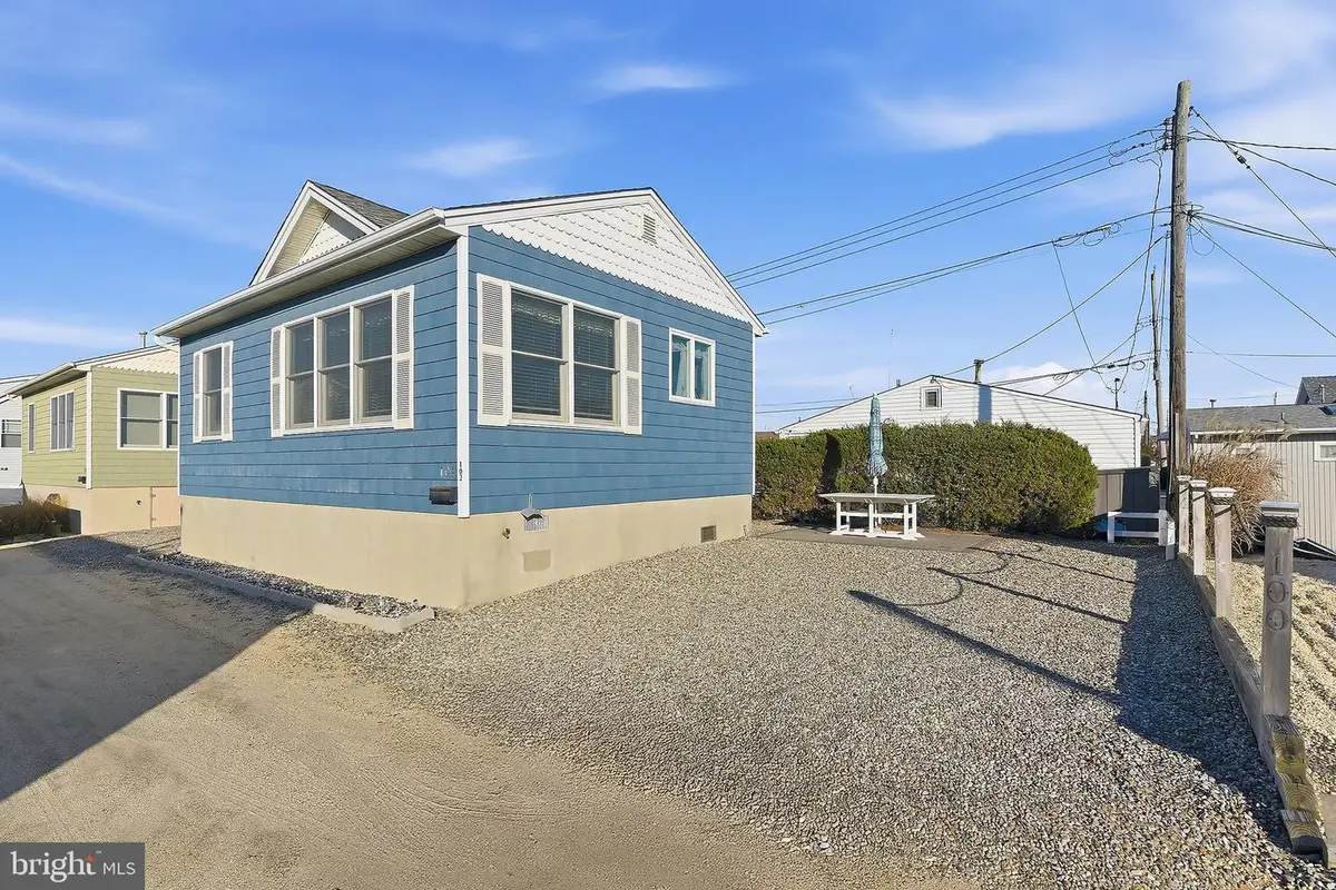 102 W Pompano Way, Lavallette, NJ 08735 - Image #1