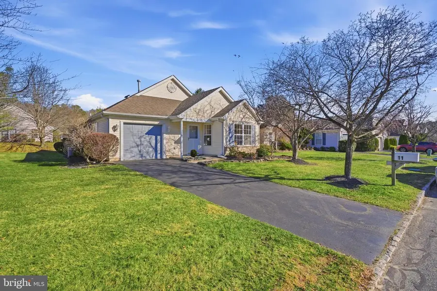11 Schoolhouse Ln, Lakewood, NJ 08701 - Image #2