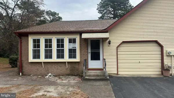 5-a Pembroke La, WHITING, NJ 08759