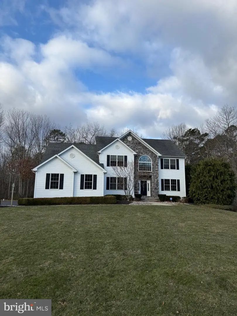 71 Hemlock Dr, New Egypt, NJ 08533 - Image #2