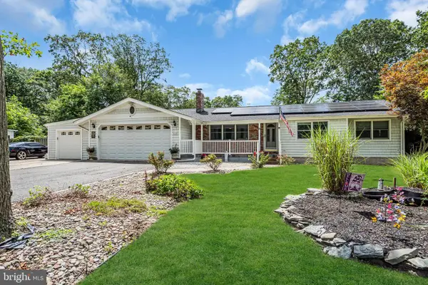 110 4th Ave, TUCKERTON, NJ 08087