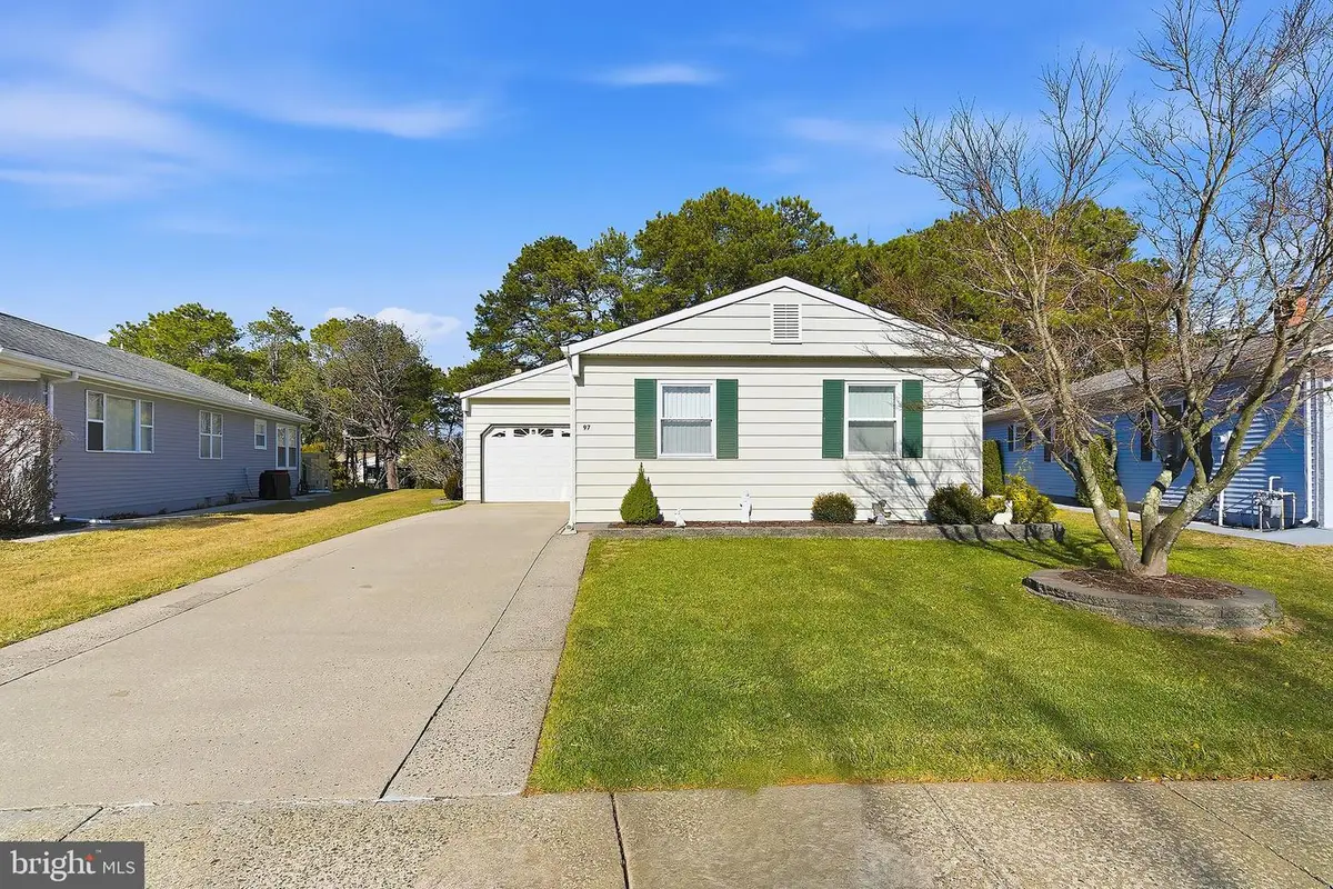 97 Selkirk Ave, Toms River, NJ 08757 - Image #1