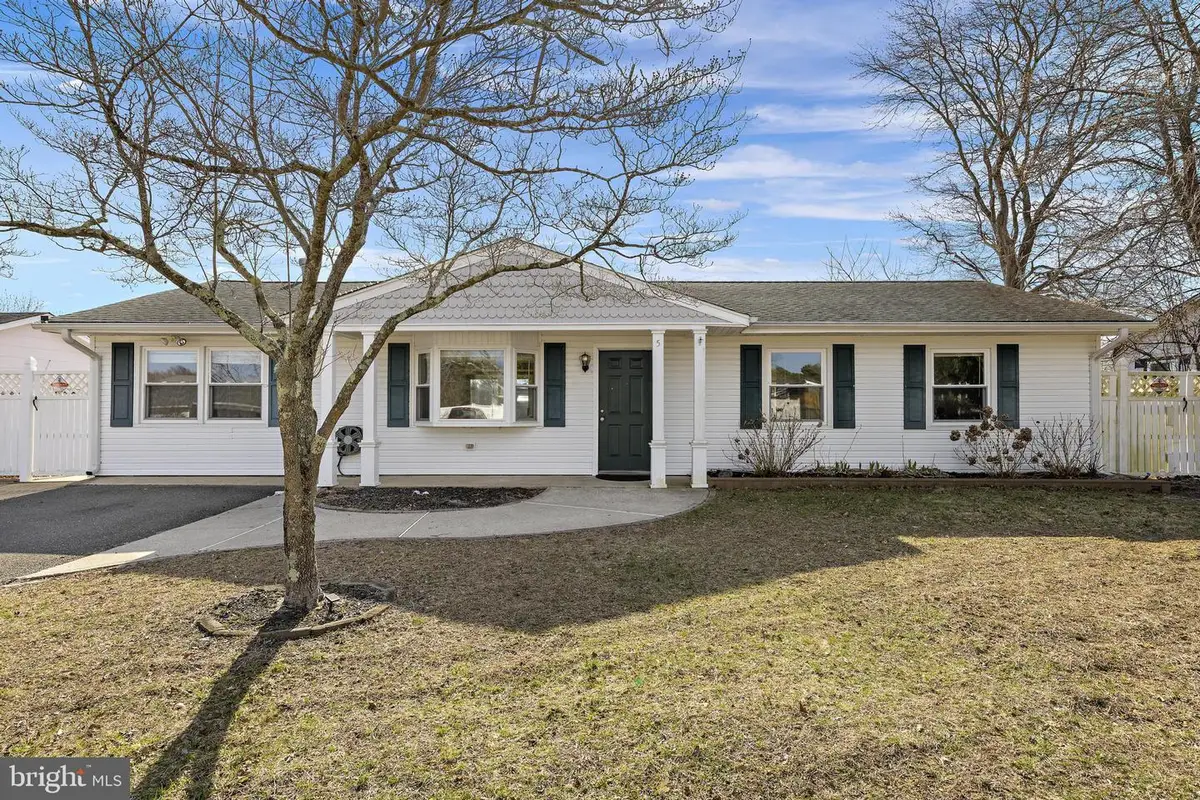 5 Fresno St, Barnegat, NJ 08005 - #1