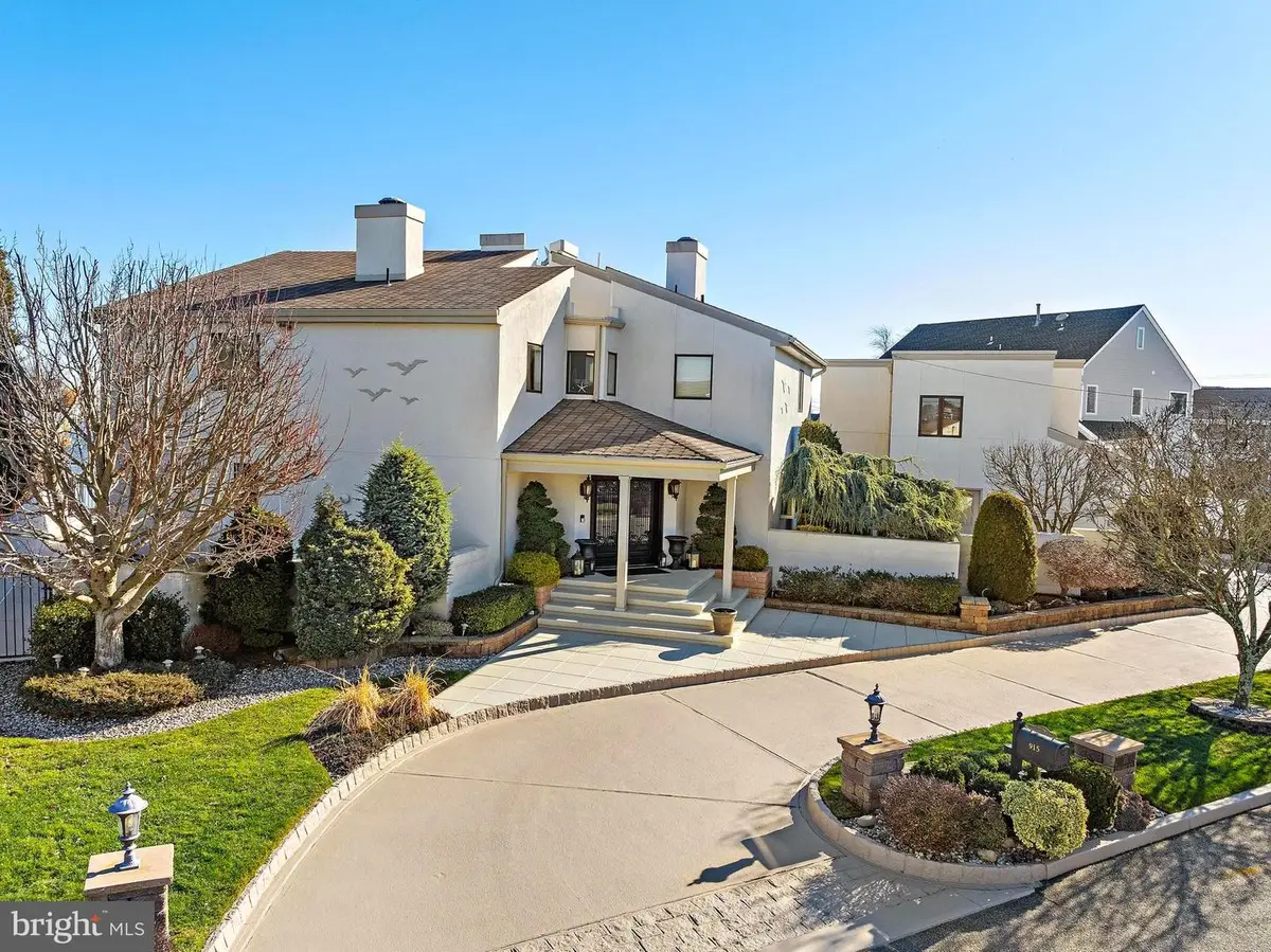 915 Shenandoah Dr, Forked River, NJ 08731 - Image #1