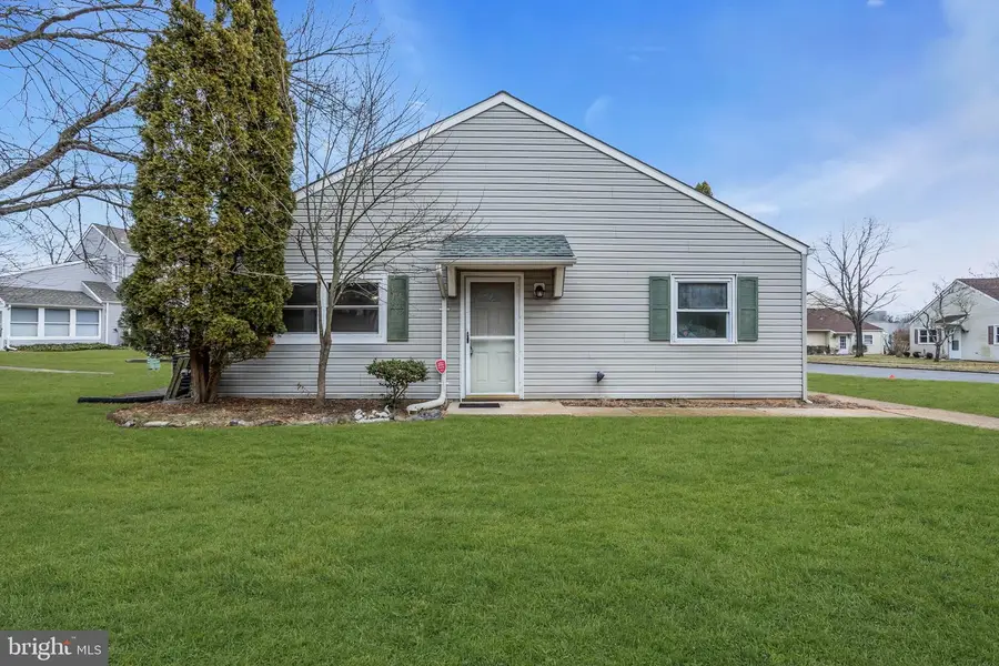 24 South Seas Ct, Barnegat, NJ 08005 - #2