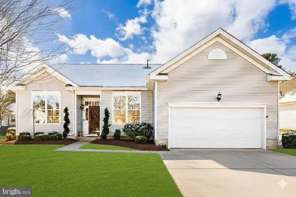 1 Old Mill Ct, BARNEGAT, NJ 08005