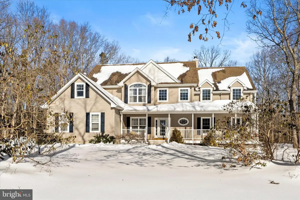 18 Country Woods Dr, New Egypt, NJ 08533 - Image #1