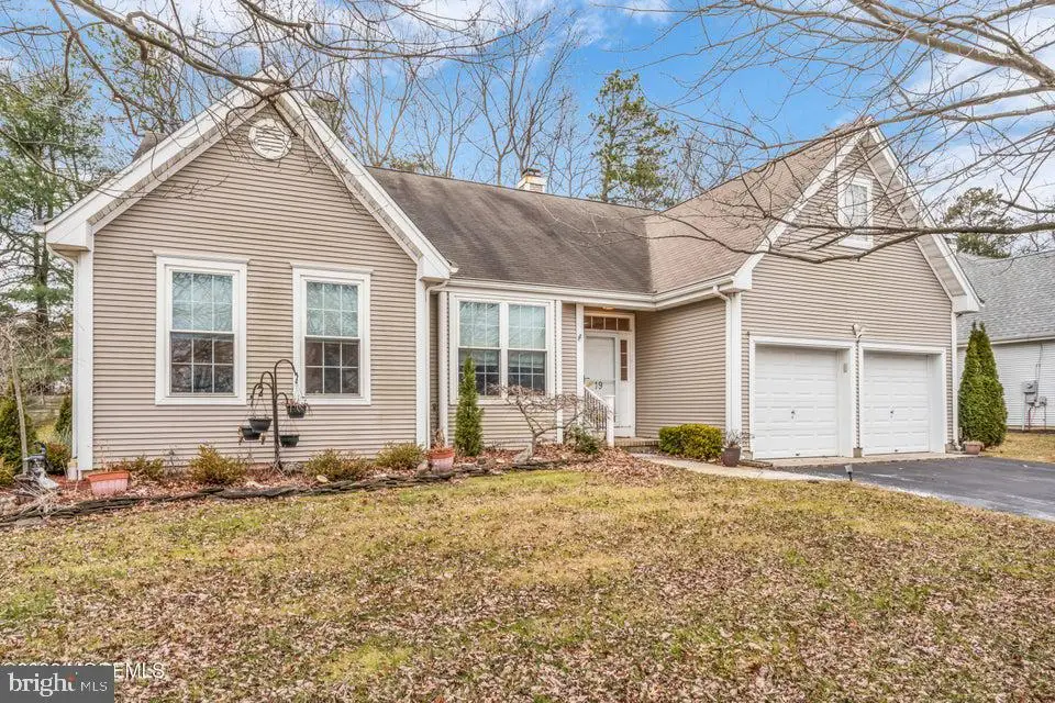 19 Crown Cir, Lakewood, NJ 08701 - Image #1