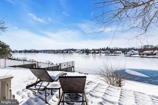 84 Jennings Road, MANAHAWKIN, NJ 08050