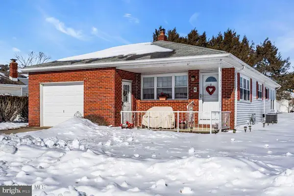 6 Falmouth St, TOMS RIVER, NJ 08757