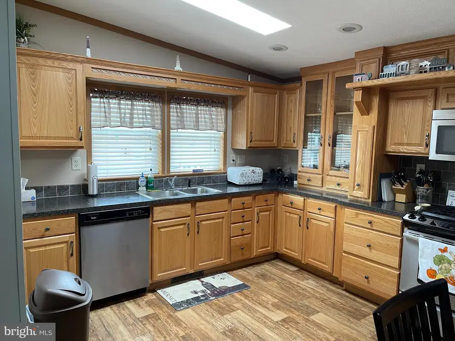 8 Baltimore Ave, Stafford Township, NJ 08050 - #2