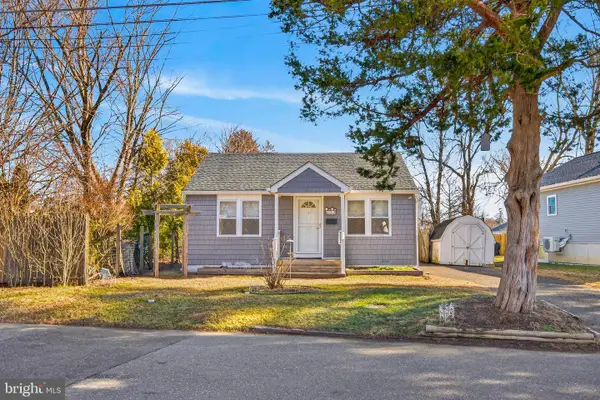 22 Twin Dr, NEW EGYPT, NJ 08533