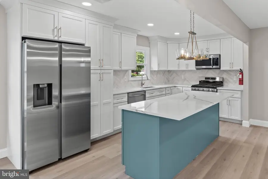 15 Brian Ct, Toms River, NJ 08757 - #2