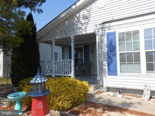 36 Fort Lee Dr, MANAHAWKIN, NJ 08050