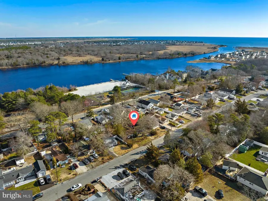 25 Central Ave, Waretown, NJ 08758 - #2