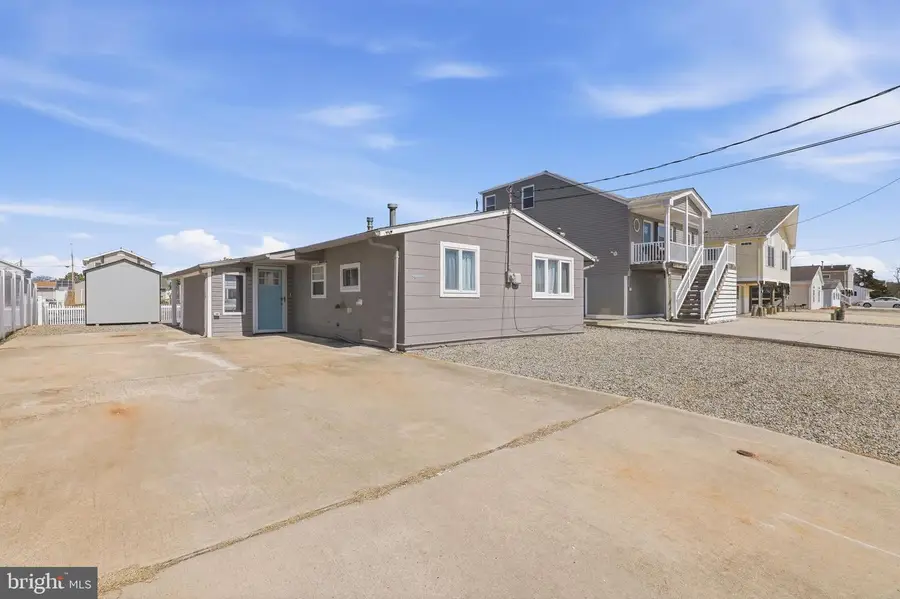 18 Lake Huron Dr, Tuckerton, NJ 08087 - #2