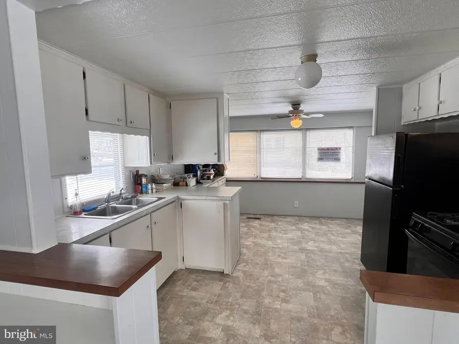 2300 Massachusetts #27, Toms River, NJ 08755 - #3