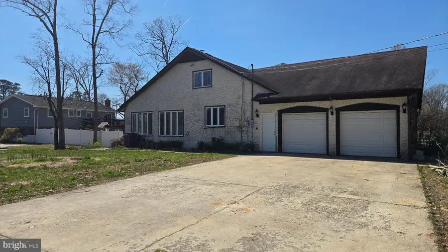 919 Somerset Dr, Toms River, NJ 08753 - #2